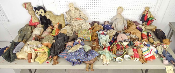 Lot of Early Dolls