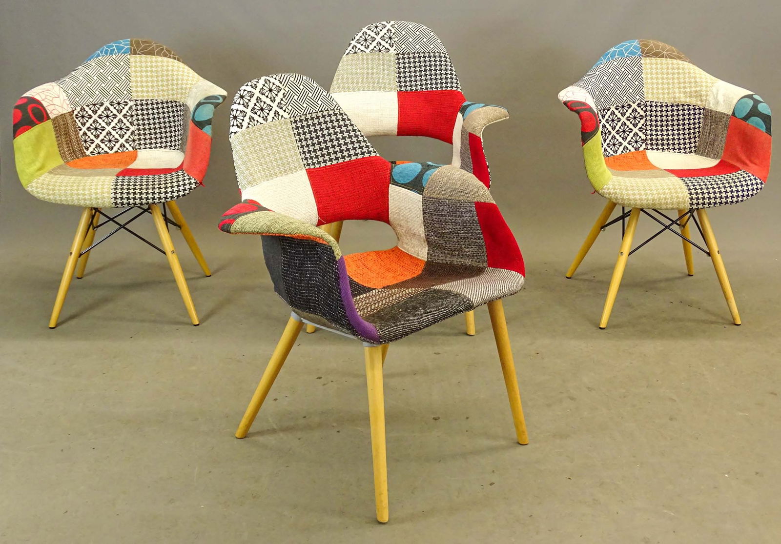 Set of (4) Modern Design Chairs (1 of 14)