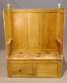 English Pine Settle
