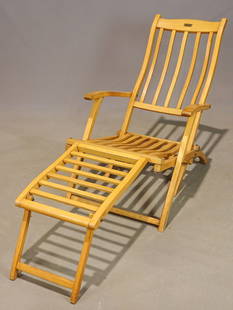 Deck Chair: Cunard RMS Queen Mary deck chair. 63" L..
