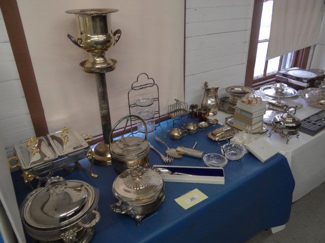 Silverplate Lot: Lot over over 75 pcs. various silverplate including wine coasters, wine coaster pedestal, toast holders, flatwear including serving pieces, trays, warmers, ice bucket etc.