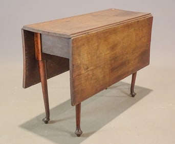 18th c. Queen Anne Dropleaf Table