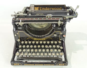 Vintage Underwood Typewriter