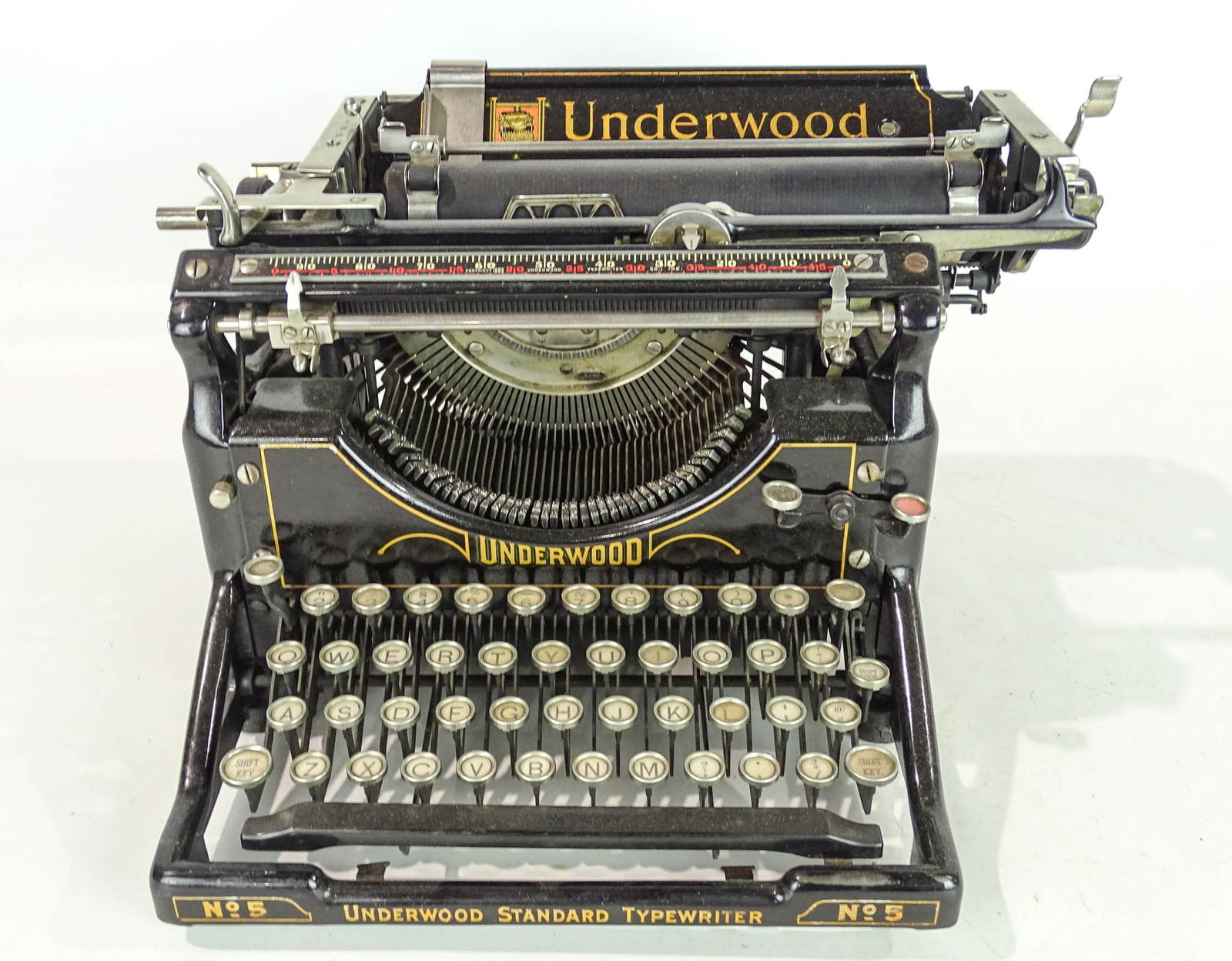 Vintage Underwood Typewriter (1 of 9)