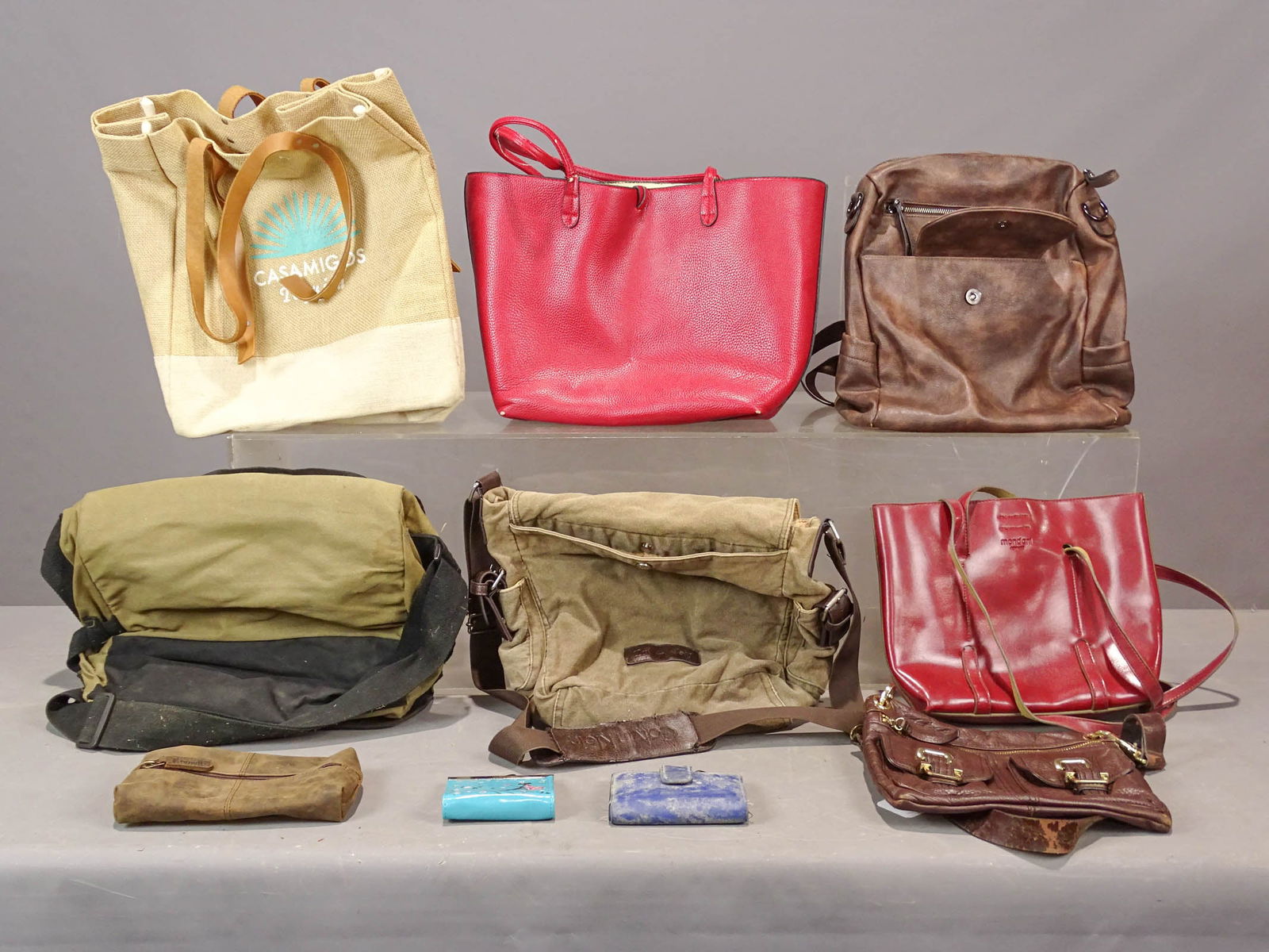 Handbags: Lot misc. handbags including: Tracy Zhoue, Etienne Aigner, Calvin Klein, Komal C, Mondani, Cluci, Apolis. Used condition.