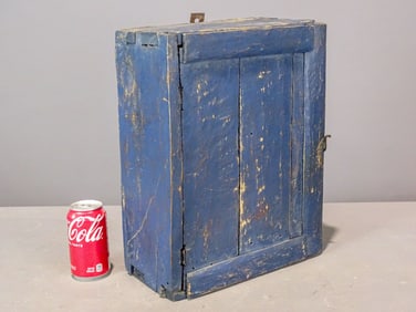 19th c. Primitive Painted Box