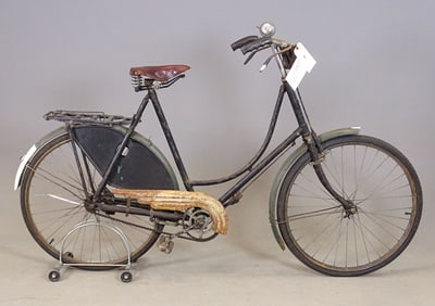 Raleigh Loop Frame Bicycle