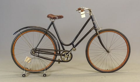 Gormully & Jeffery Pneumatic Safety Bicycle
