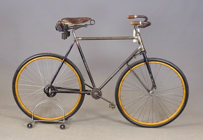 Columbia Chainless Pneumatic Safety Bicycle
