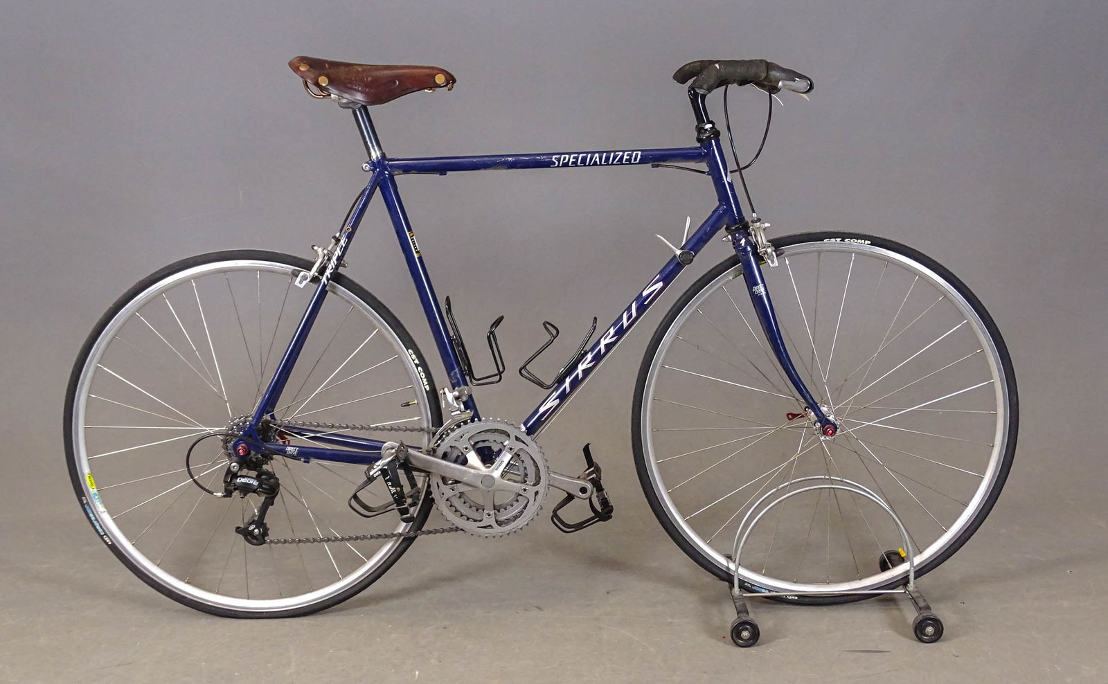 Specialized Sirrus Mountain Bicycle (1 of 10)