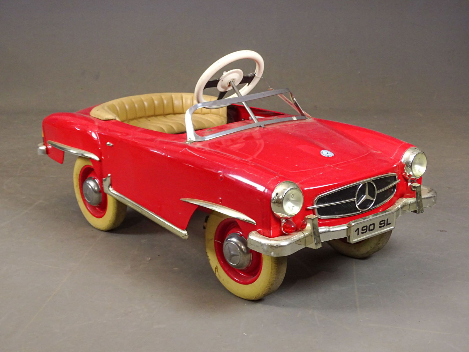 Mercedes Pedal Car (1 of 6)