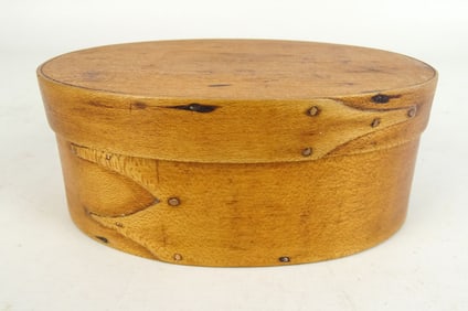 19th c. Shaker Oval Box