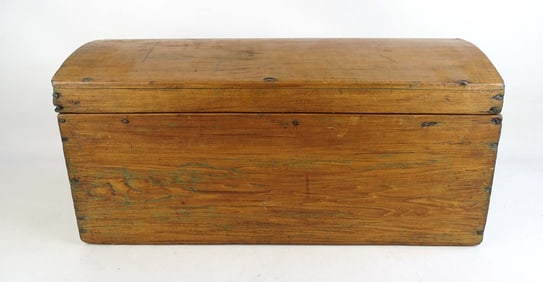 19th c. Dometop Trunk