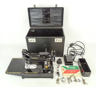 Singer Featherweight Sewing Machine