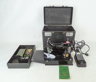 Singer Featherweight Sewing Machine
