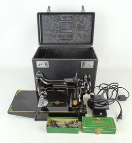 Singer Featherweight Sewing Machine