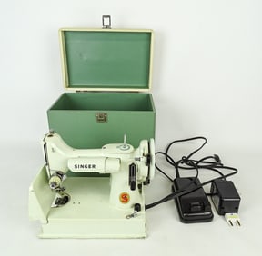Singer Featherweight Sewing Machine