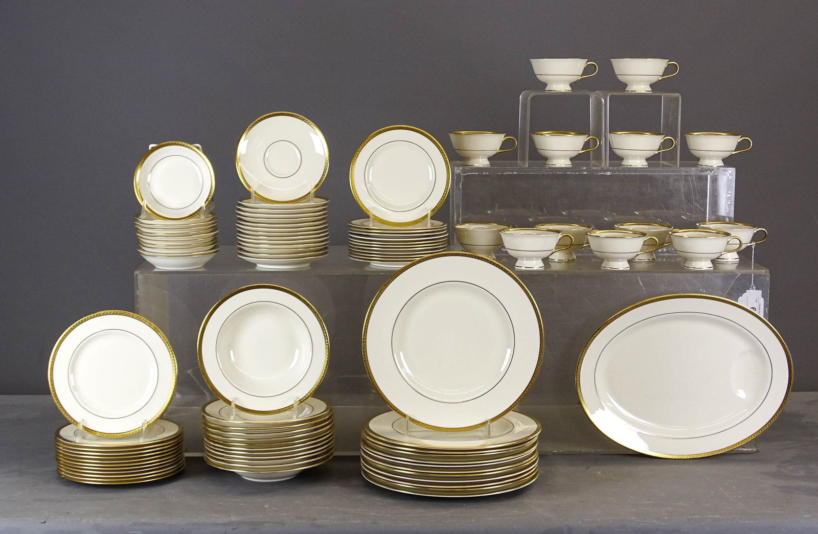 Theodore Haviland China Lot (1 of 13)