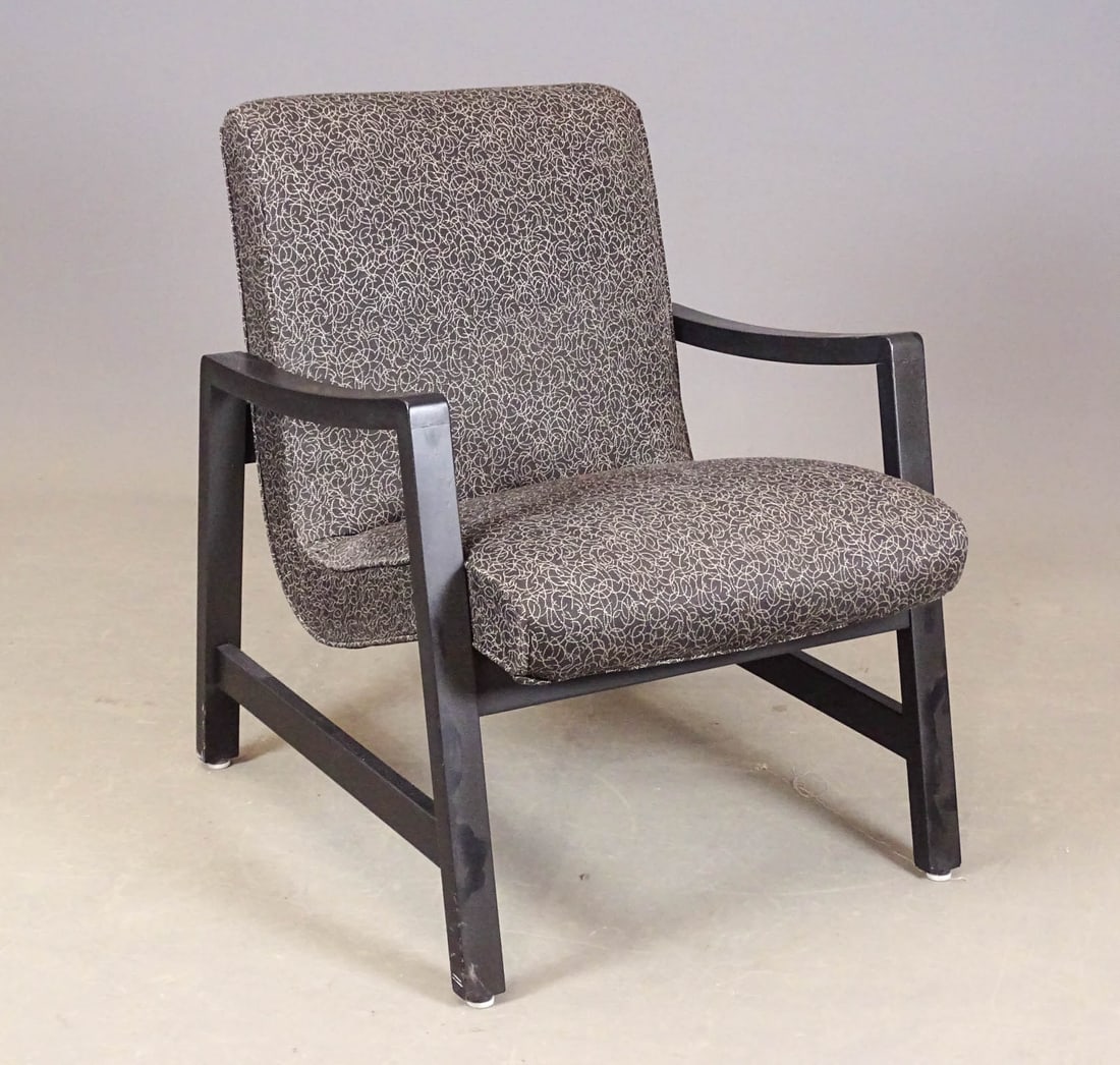 Jens Risom for Knoll Lounge Chair: Jens Risom for Knoll lounge chair. 19" seat Ht., 31" Overall Ht..