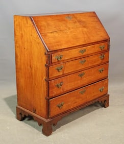 18th c. Chippendale Slant Lid Desk