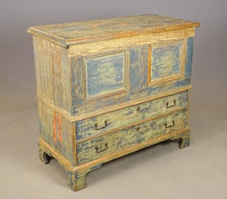 Rare Long Island Blanket Chest