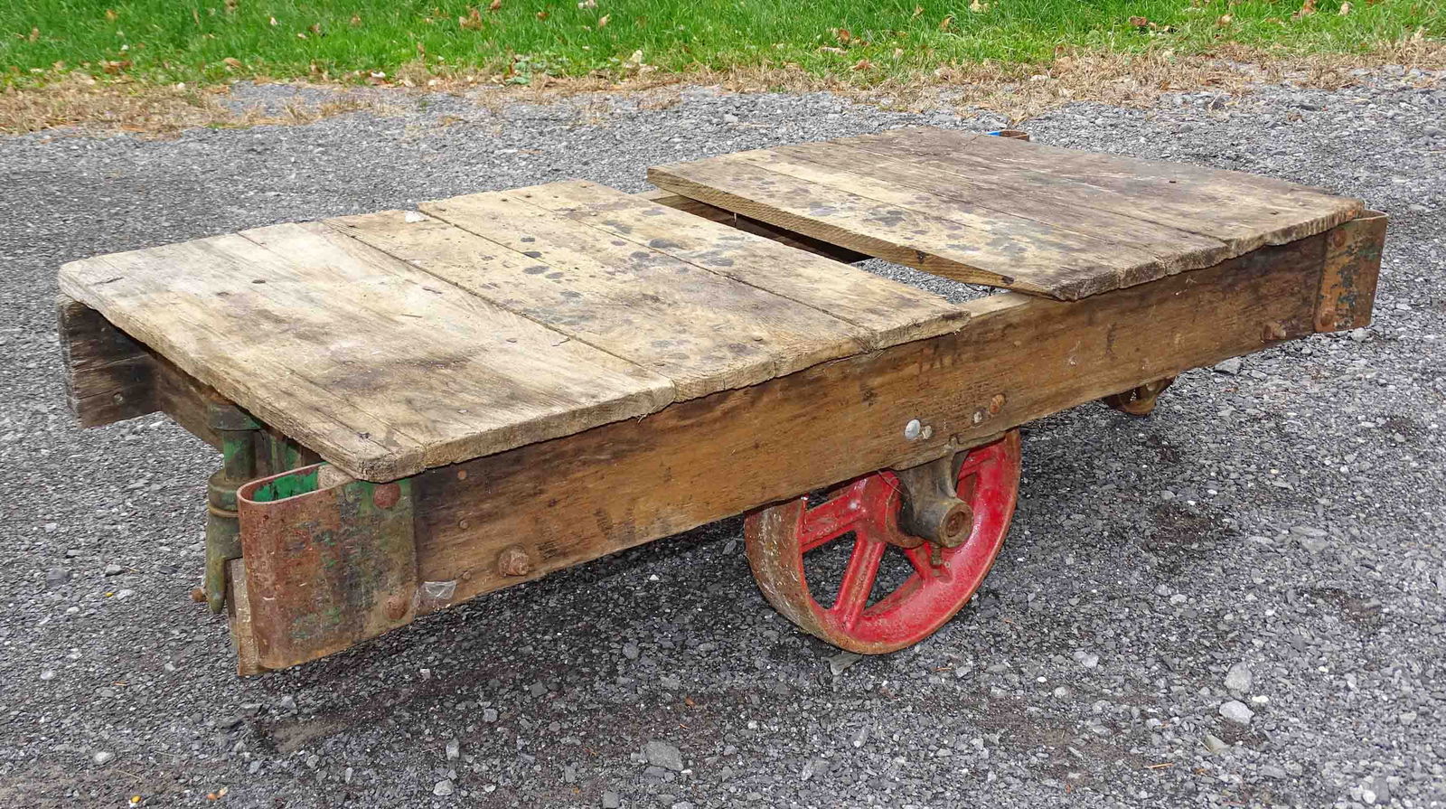 Railroad Cart (1 of 5)