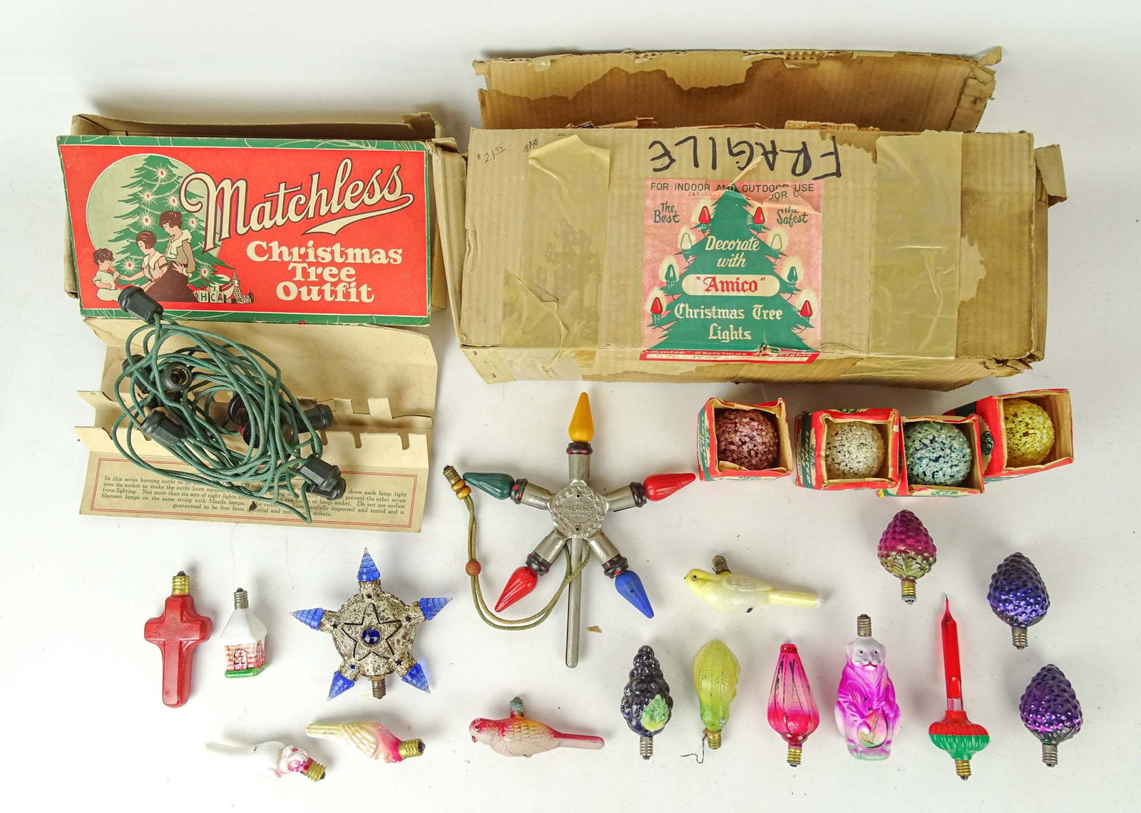 Christmas Ornaments: Lot of early Christmas bulbs including animals, lanterns. Some boxed.