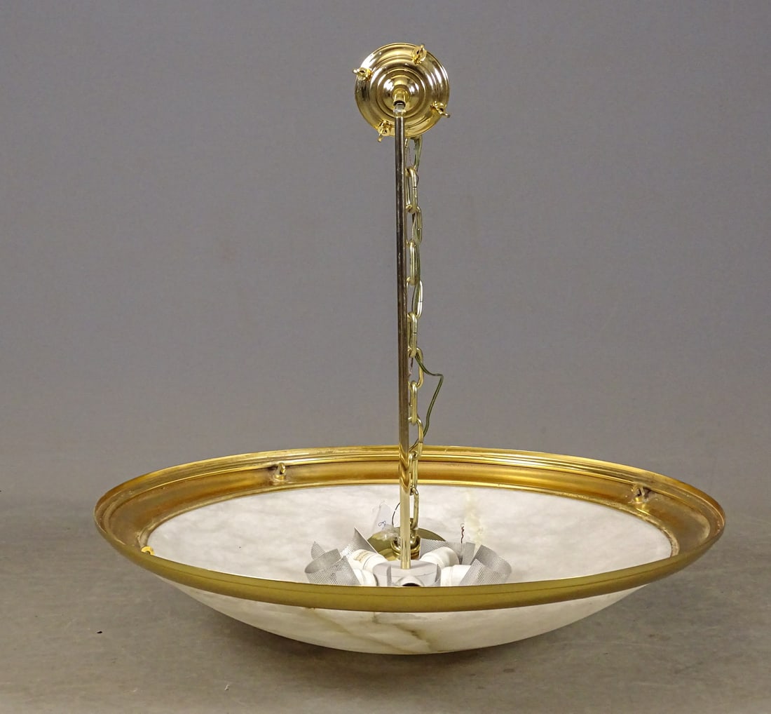 Onyx Shad Chandelier (1 of 7)