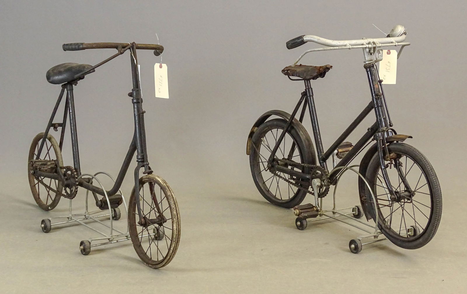 Lot of 2 Child's Bicycles (1 of 13)