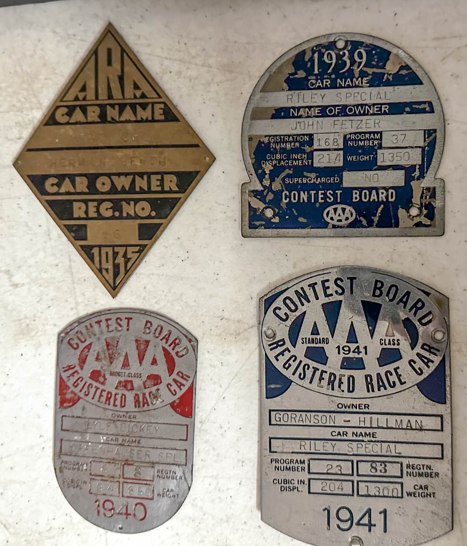 AAA Plaques Lot - 2