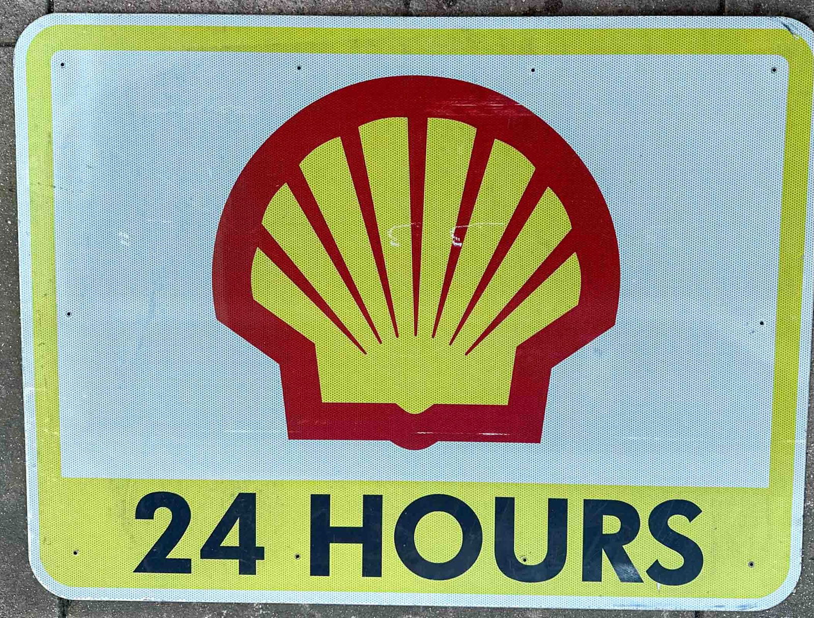 Shell Brochures (1 of 1)