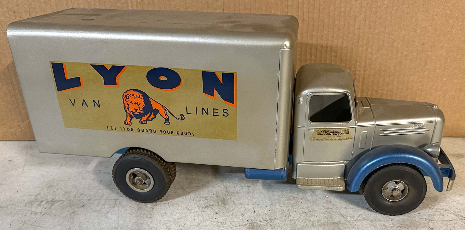 Smith Miller Truck (1 of 2)