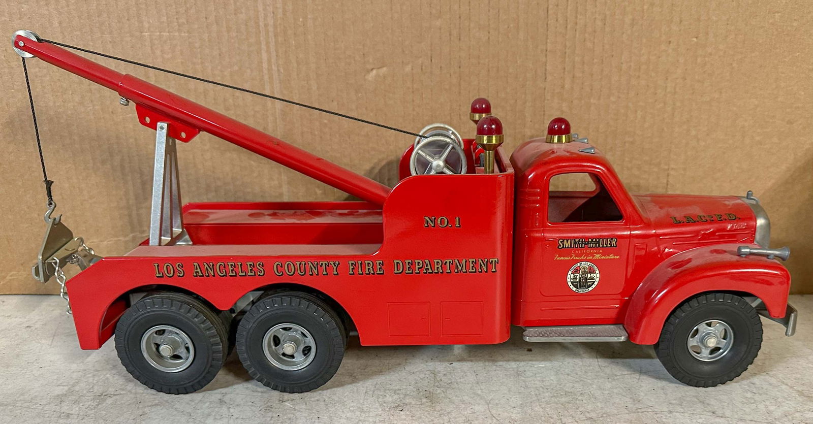 Smith Miller Truck (1 of 2)