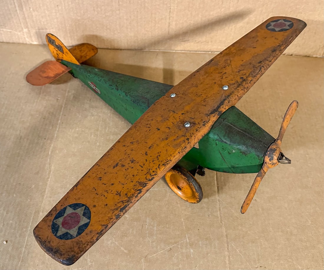 Toy Airplanes: Ca 1930's Boycraft single wing airplane, NX 107, 22 inch wingspan, 22 inch fuselage, original paint and decals. Meltz Collection, Columbia County New York.
