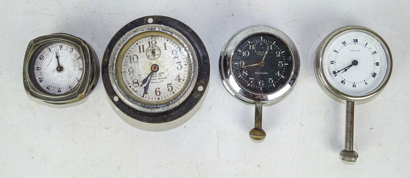 Automobile Clocks (1 of 9)