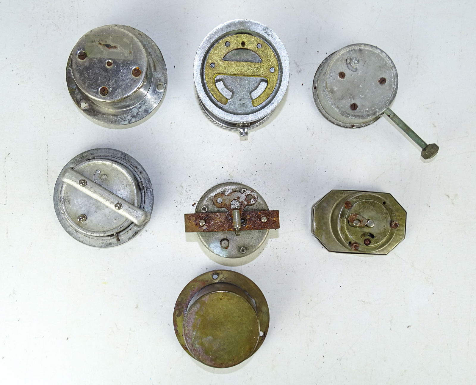 Automobile Clocks - 10