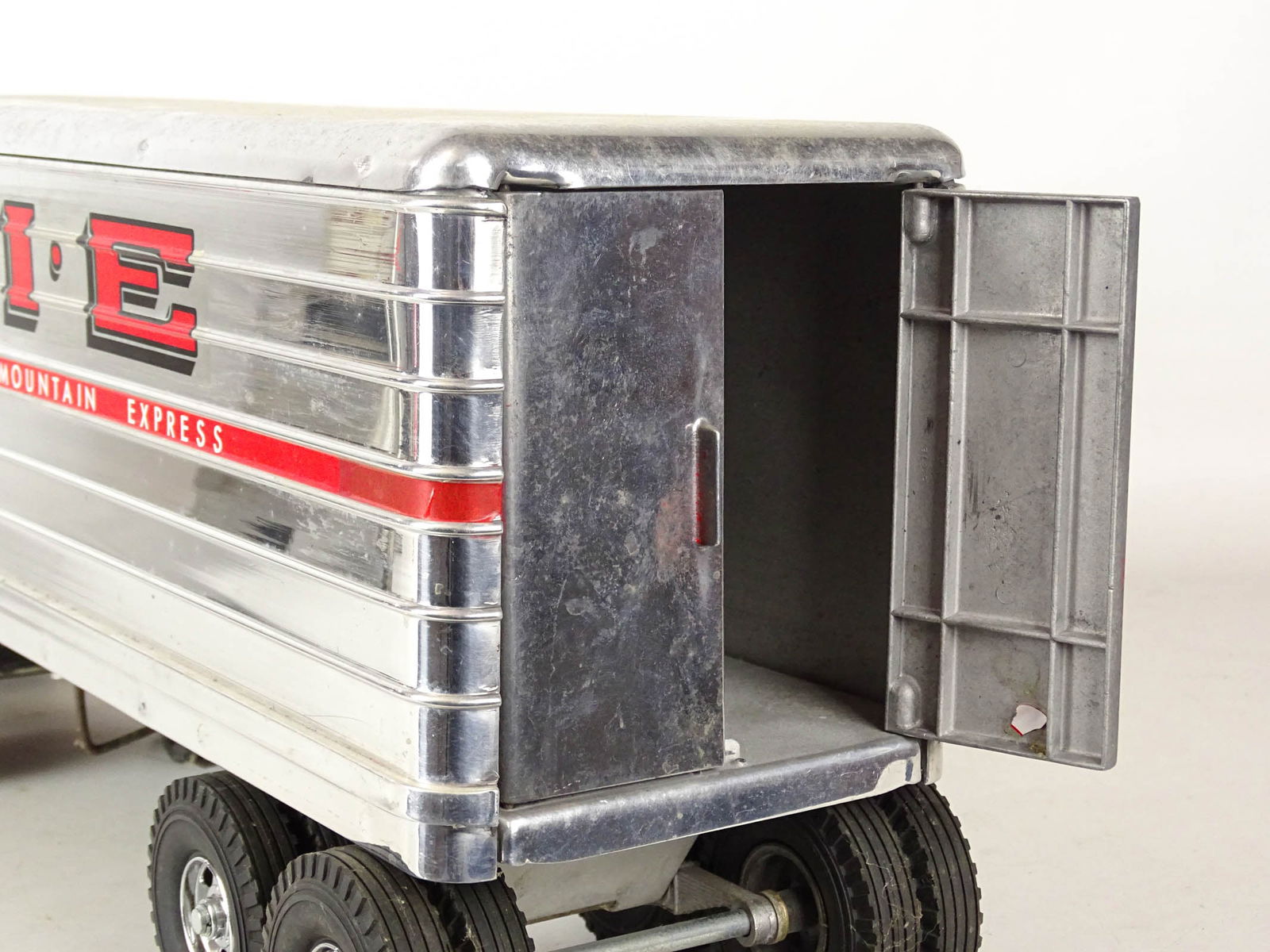 Smith-Miller Toy Trucks - 6