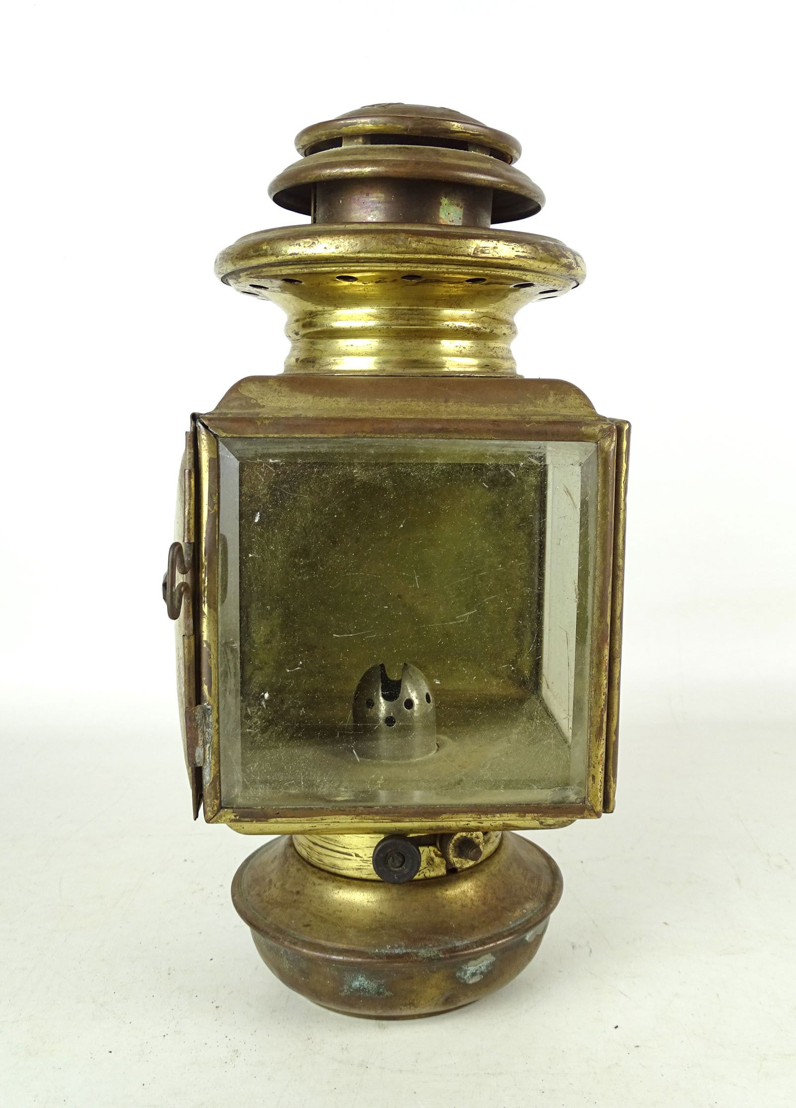 Brass Lamp (1 of 8)