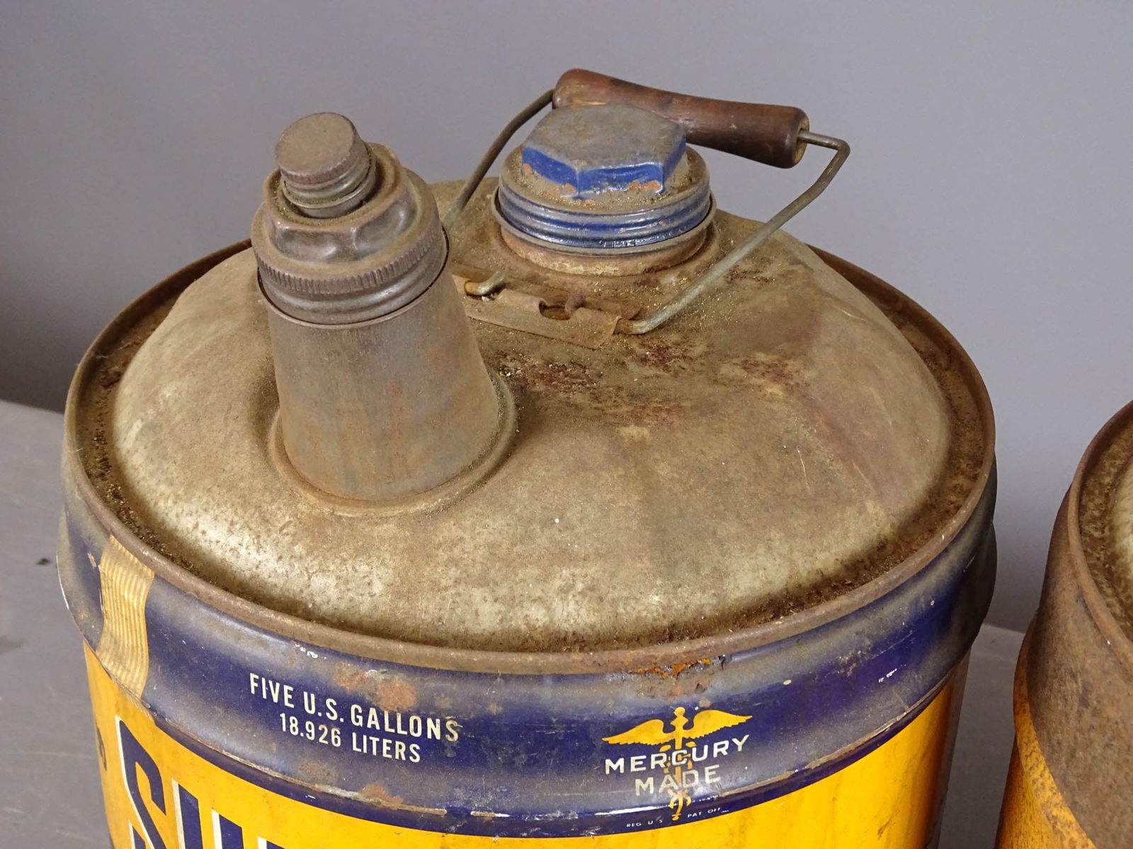Oil Tins Lot - 11