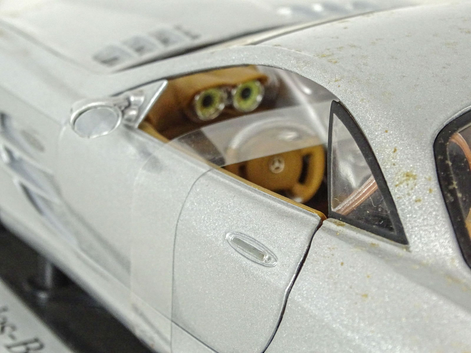 Pair Mercedes-Benz Models - 17