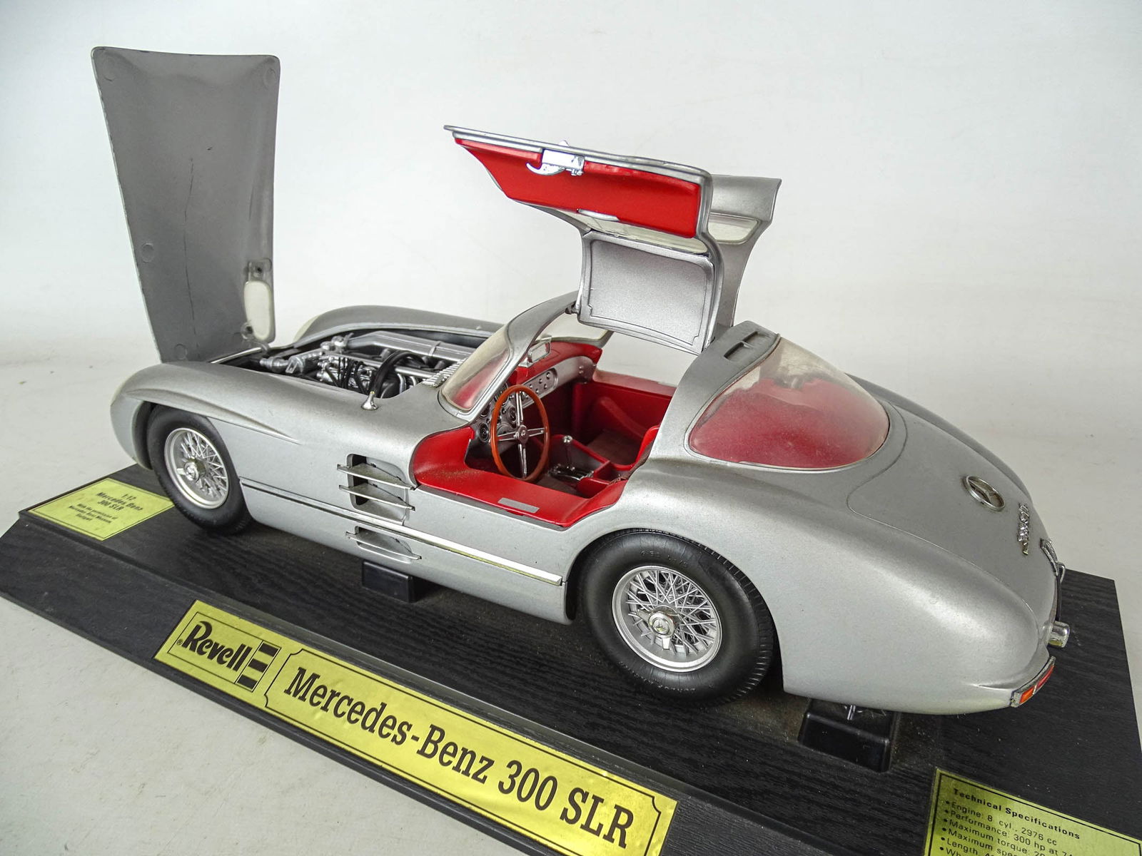 Pair Mercedes-Benz Models - 3