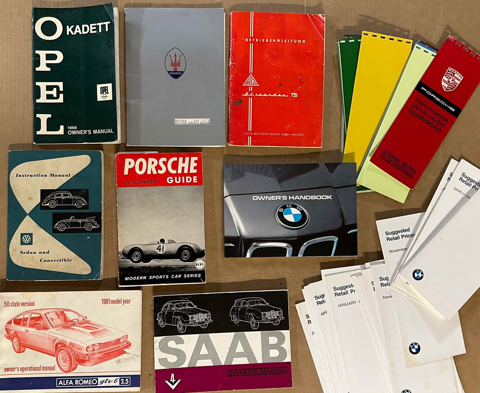 Lot Brochures & Manuals (1 of 1)