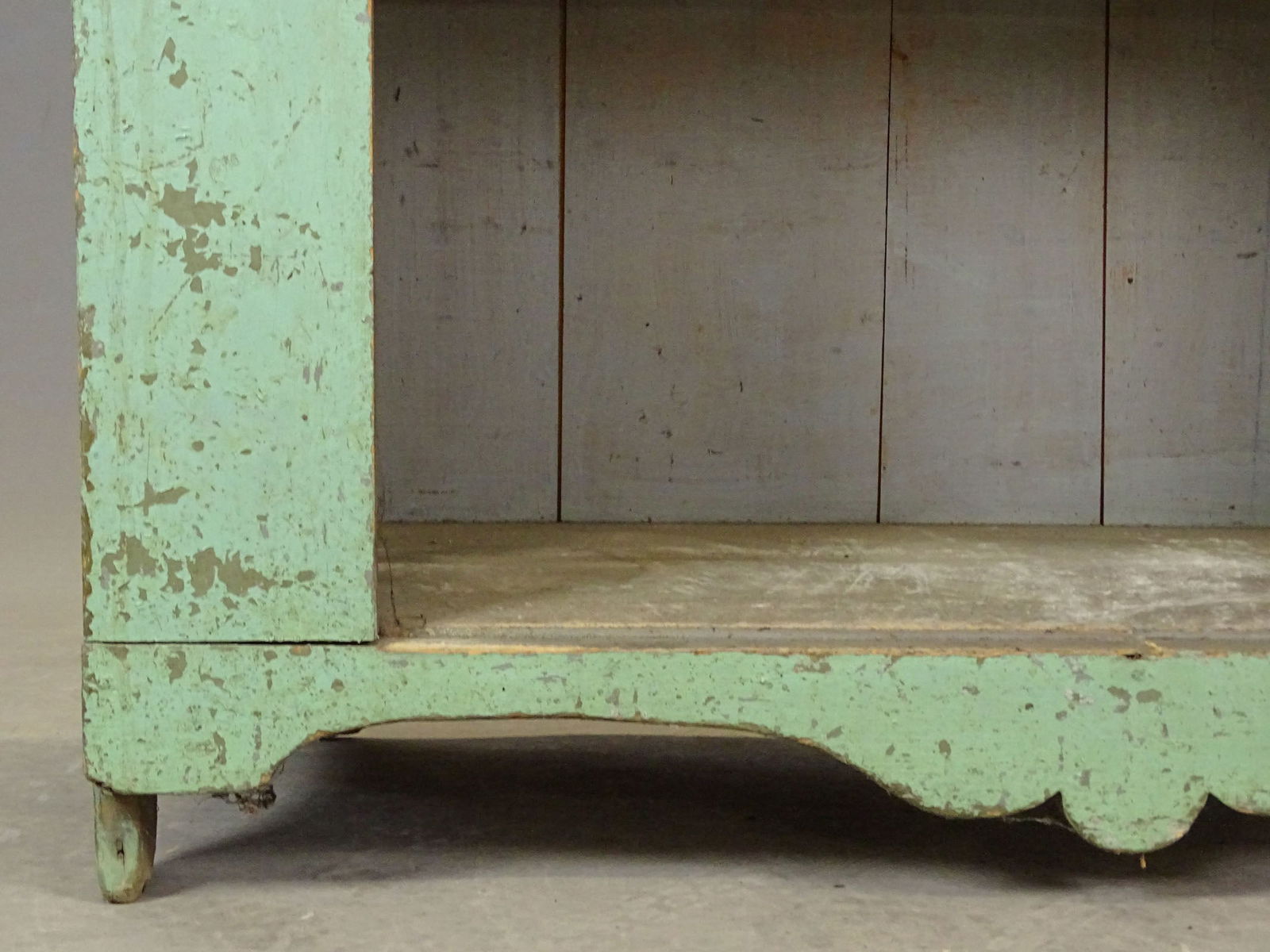 19th c. N.Y.S. Wall Cupboard - 5