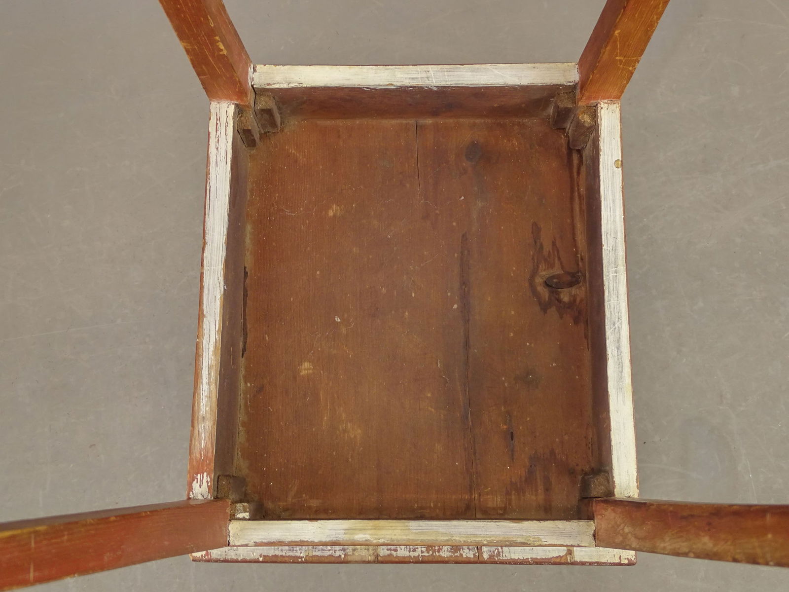 19th c. Tapered Leg Stand - 4