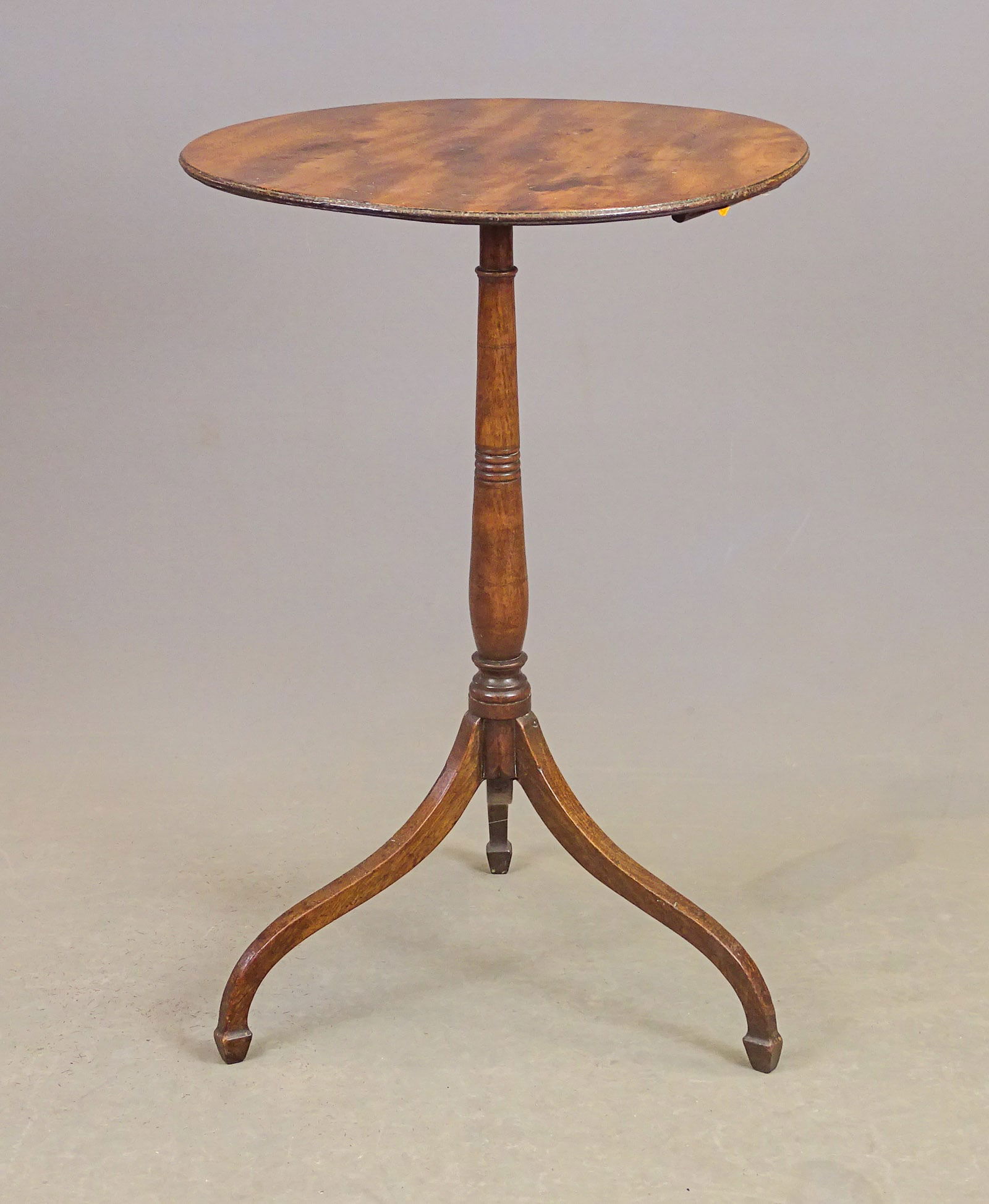 18th c. Mahogany Candlestand - 4