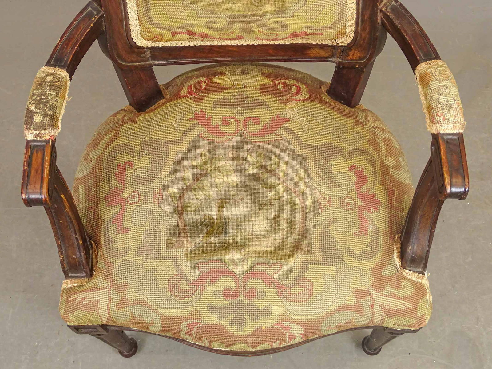 Early Continental Armcahir - 3