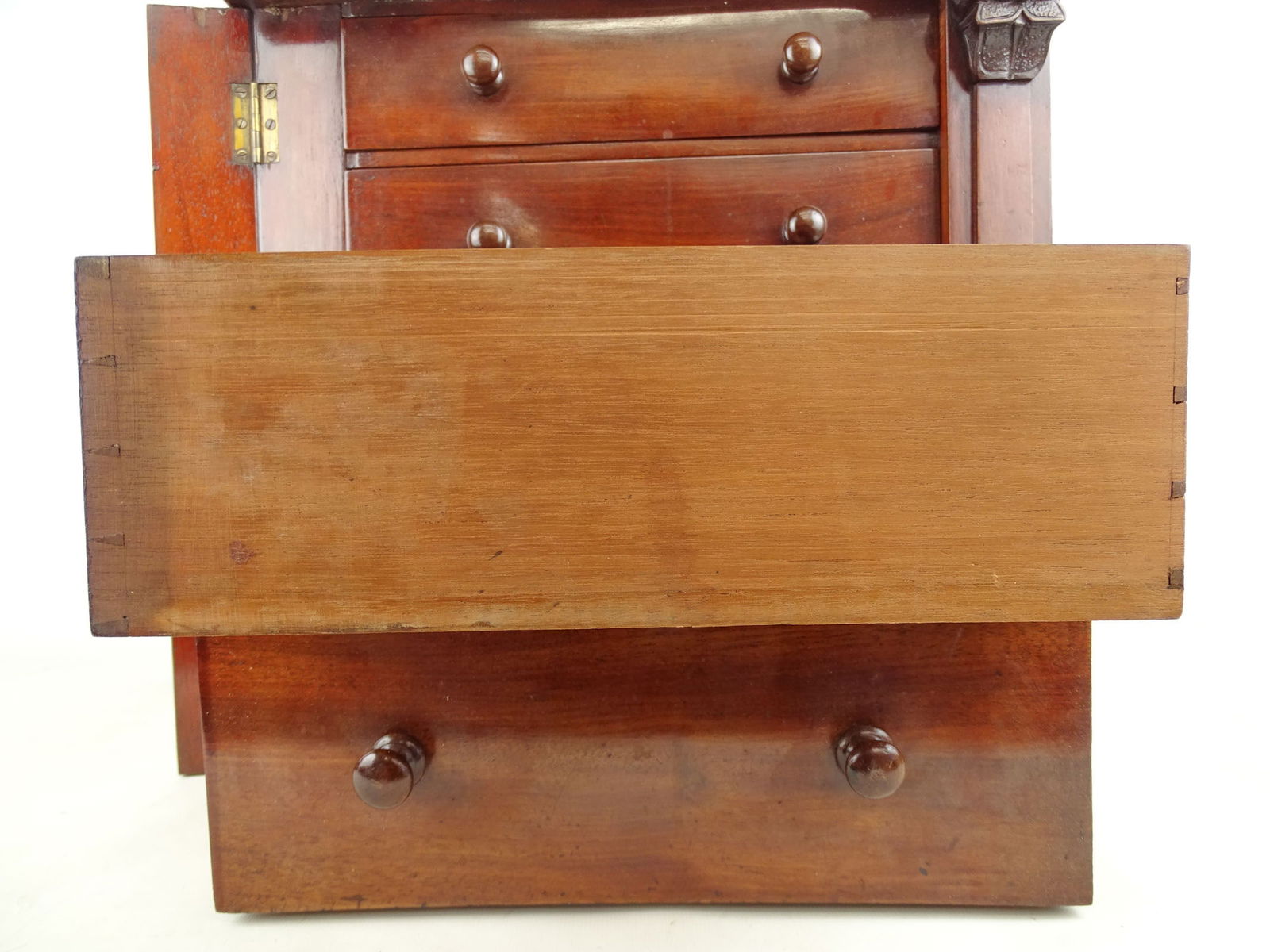 Wellington Lockside Miniature Chest - 4