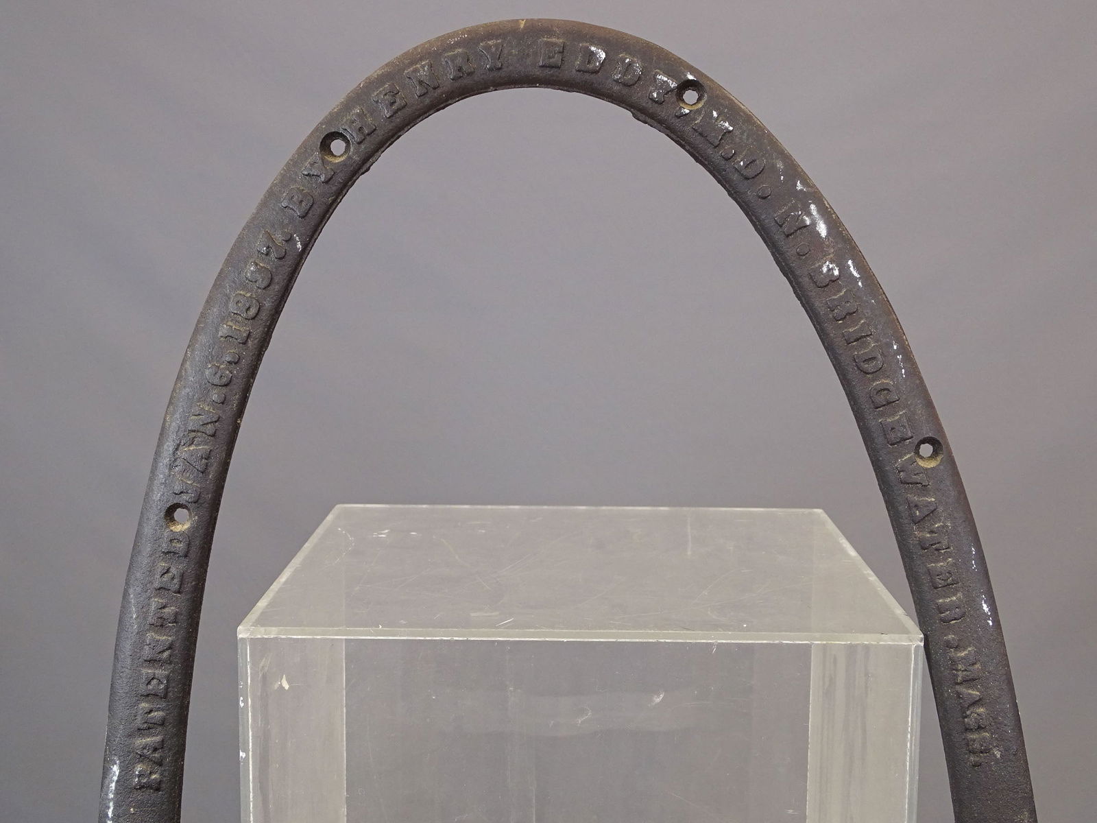 19th c. Iron Element - 2