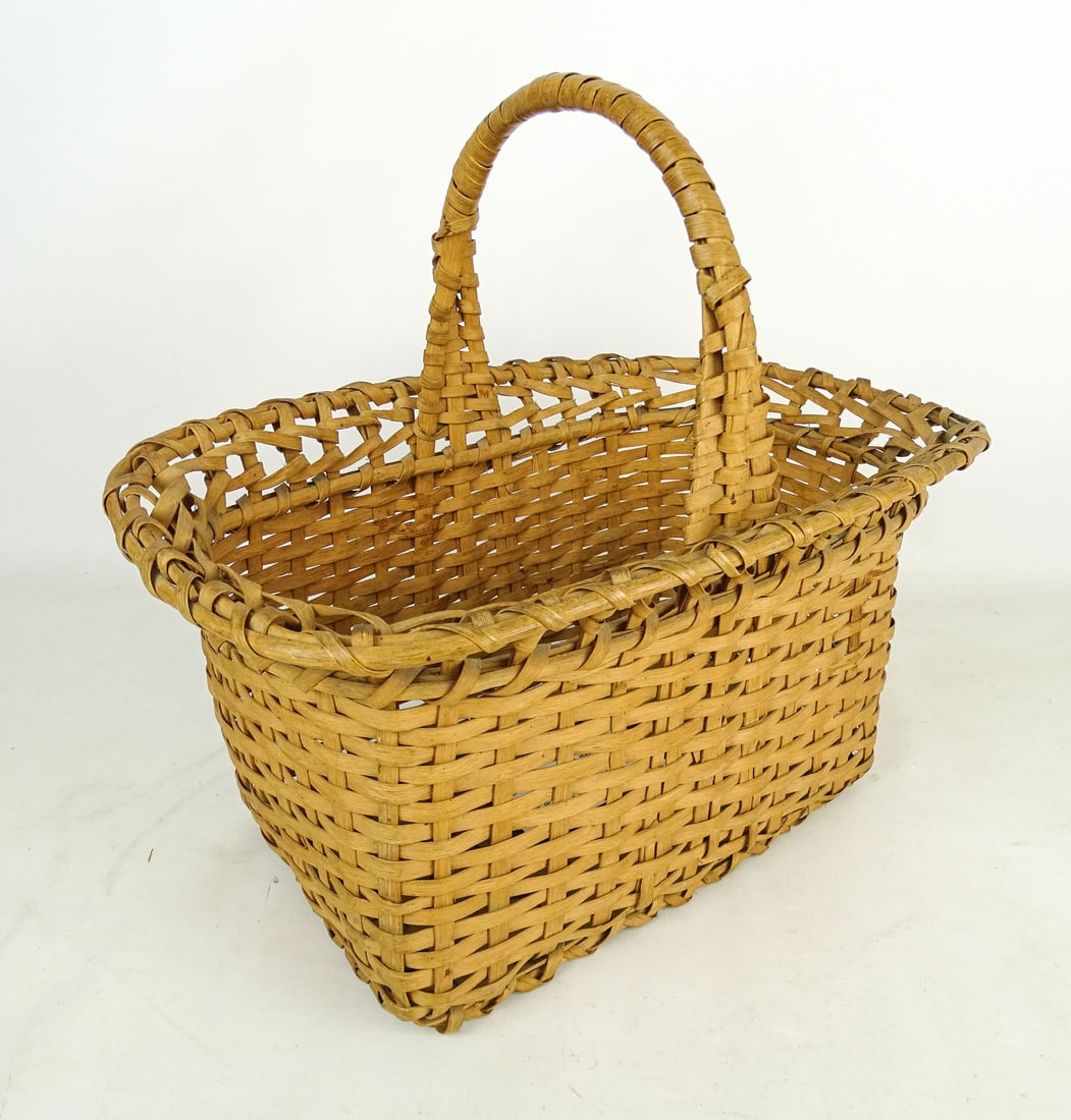 Early Basket: Early 20th Century Lancaster Penna. basket. Made by Walter Longabaugh. 17" x 10" x 15".