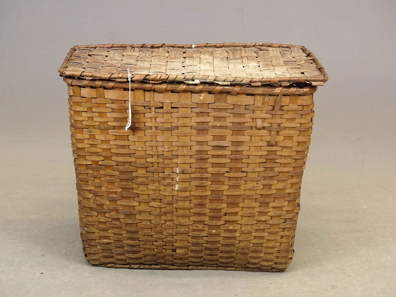 19th c. Lidded Storage Basket - 4